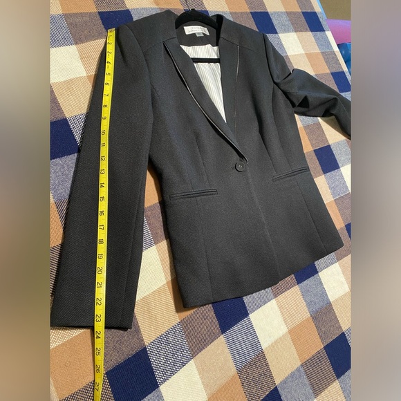 TAHARI Size 6 Black Jacket - Picture 4 of 9